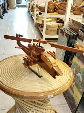 Trực thăng gỗ 1